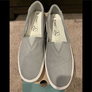 Tom’s Parker slip on sneaker